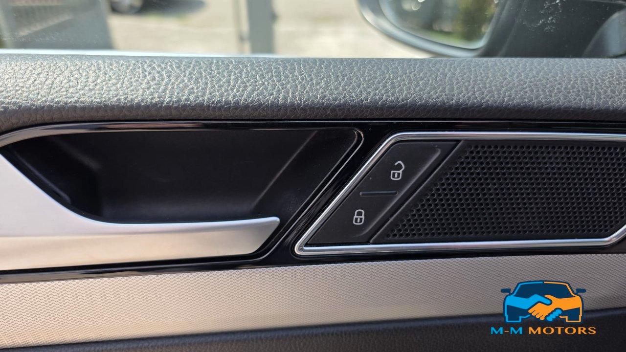 Volkswagen Passat Variant 2.0 tdi Business 150cv dsg 7m