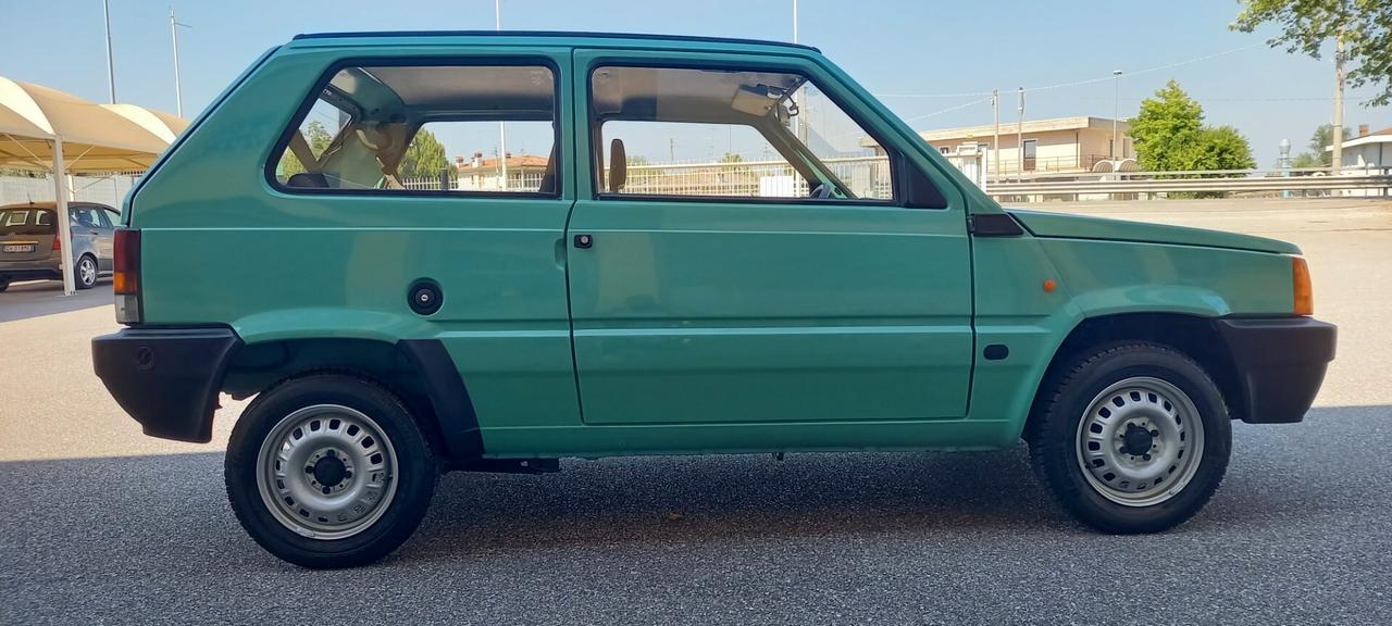 Fiat Panda Benzina e GPL cc. 900 5 Porte SOLO 67.270 Chilometri UTILIZZABILE ANCHE PER I NEOPATENTATI .