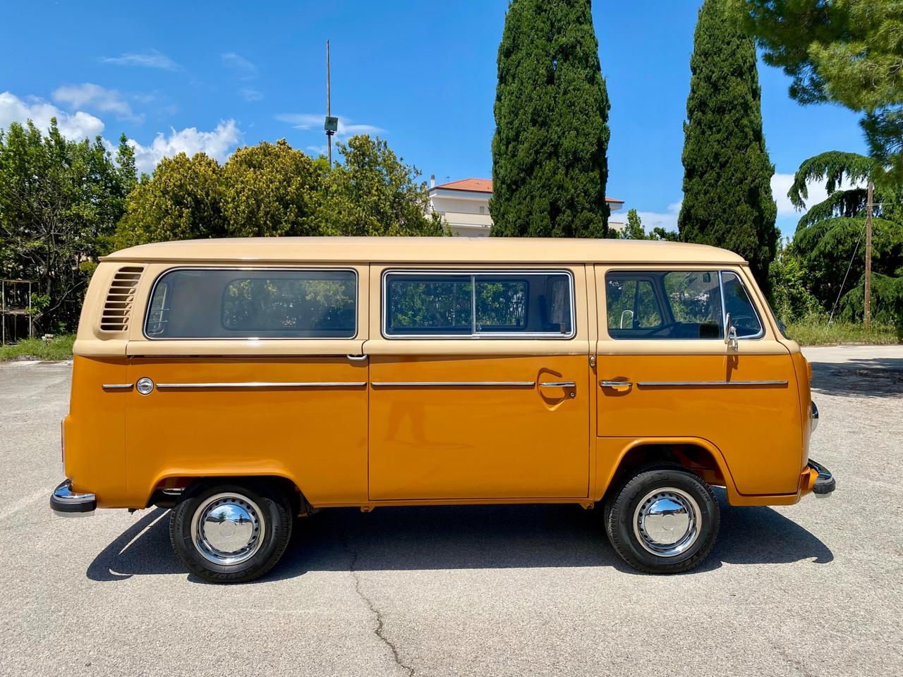Volkswagen T2 VOLKSWAGEN T2 Bus 9 POSTI LUSSO