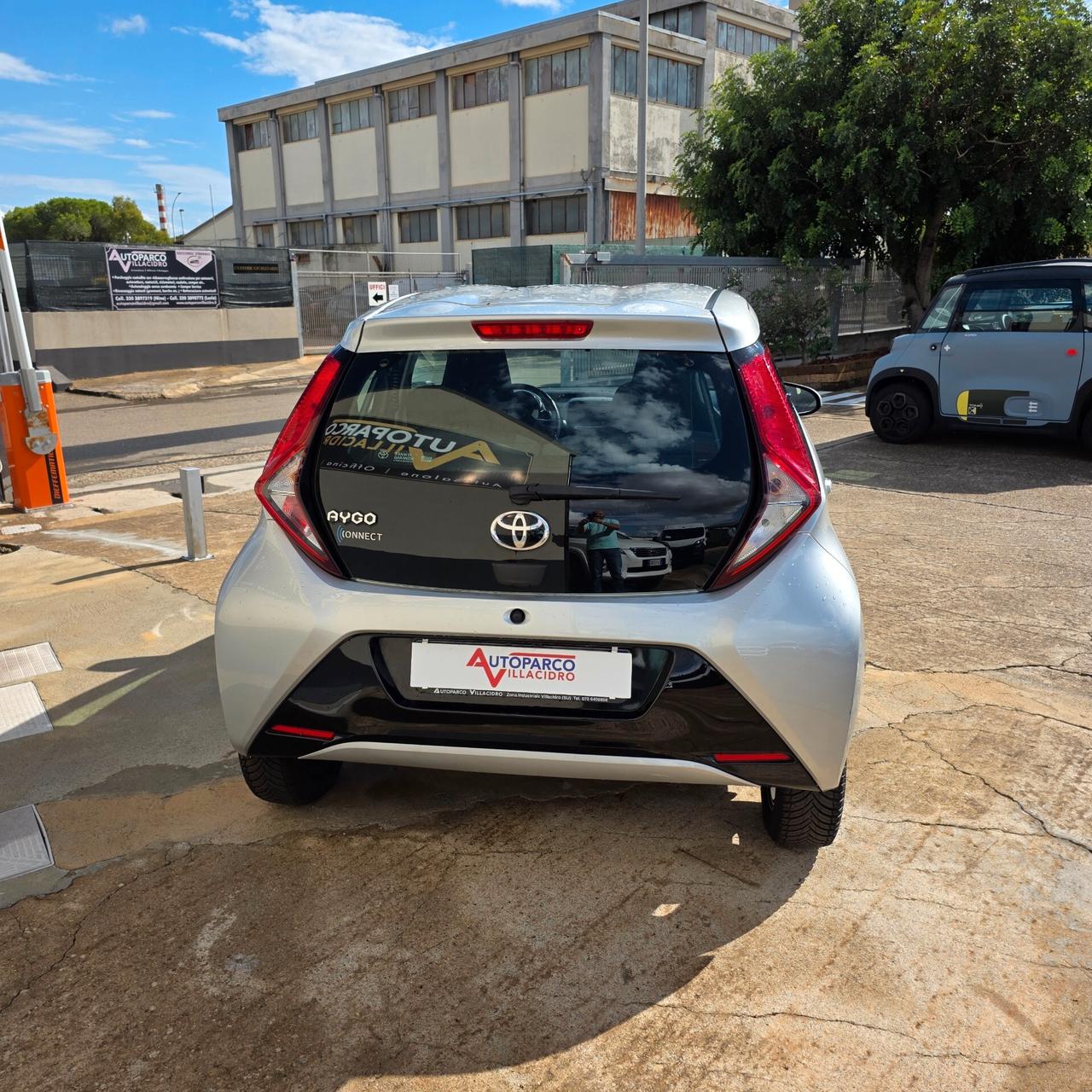 Toyota Aygo Connect 1.0 VVT-i 72 CV 5 porte x-you MY 2021