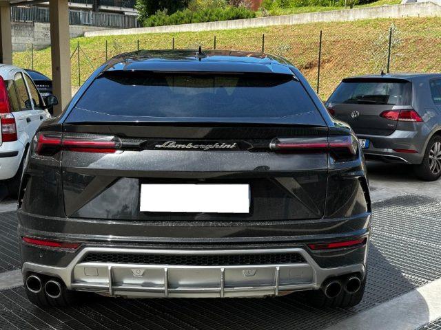 LAMBORGHINI Urus 4.0