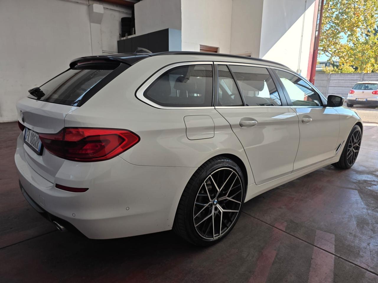 Bmw 520D xDrive Touring MSport gancio traino