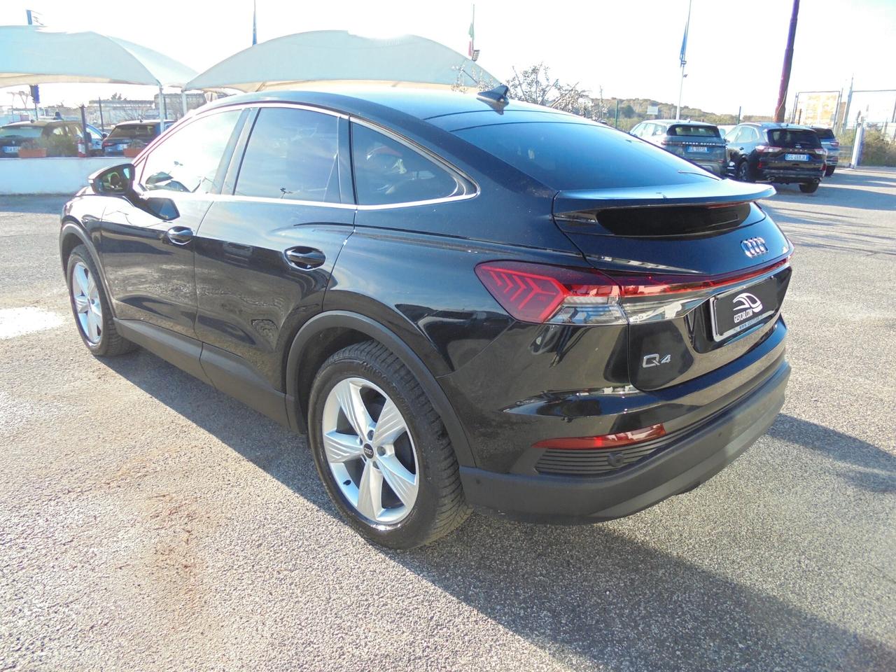 Audi Q4 40 e-tron Business