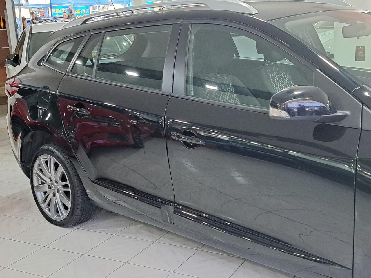 Renault Megane Mégane C-C 1.5 dCi 110CV EDC Wave Edition