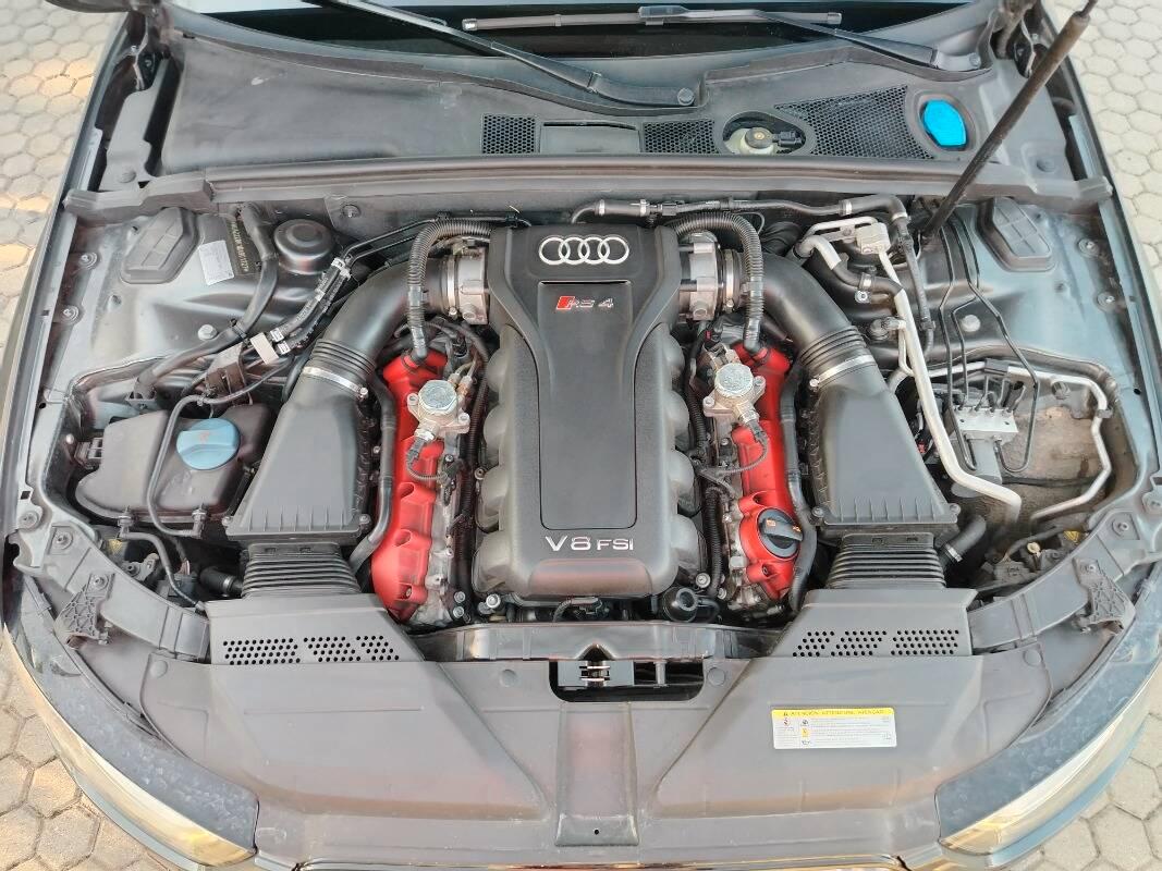 Audi RS4 Avant RS4 4.2 fsi quattro s-tronic
