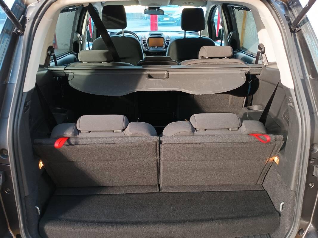 Ford C-Max 1.5 tdci Business 120cv 7 POSTI