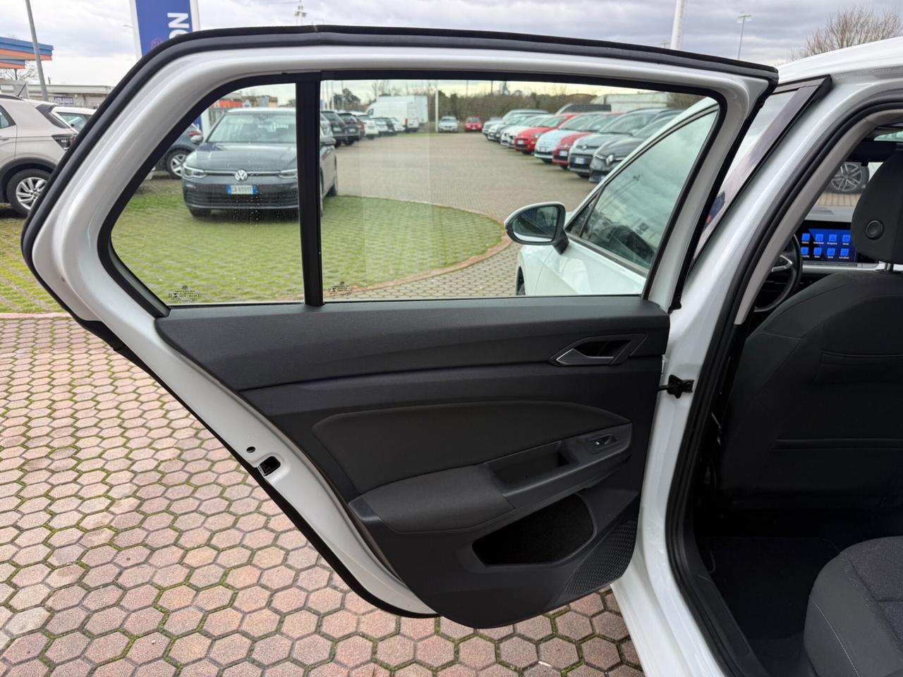 Volkswagen Golf 1.0 TSI EVO Life