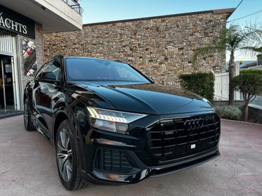 Audi Q8 50 TDI 286 CV Quattro-2XS LINE-TOTAL BLACK