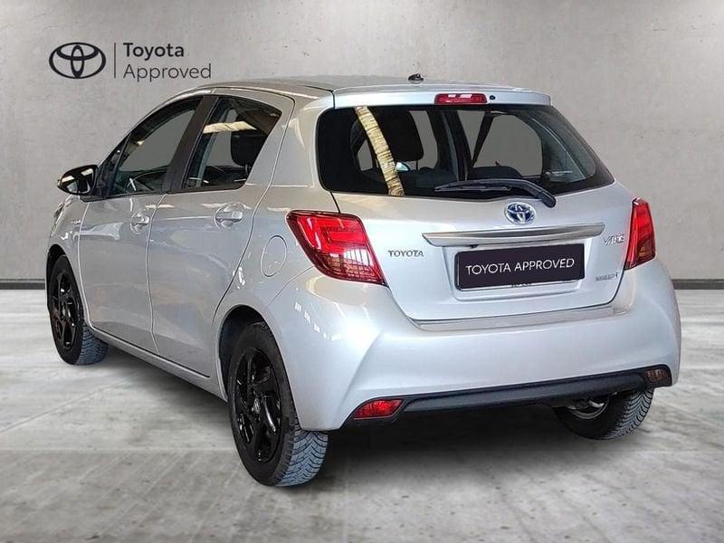 Toyota Yaris 1.5 Hybrid 5 porte Active + CERCHI IN LEGA AREA C FREE