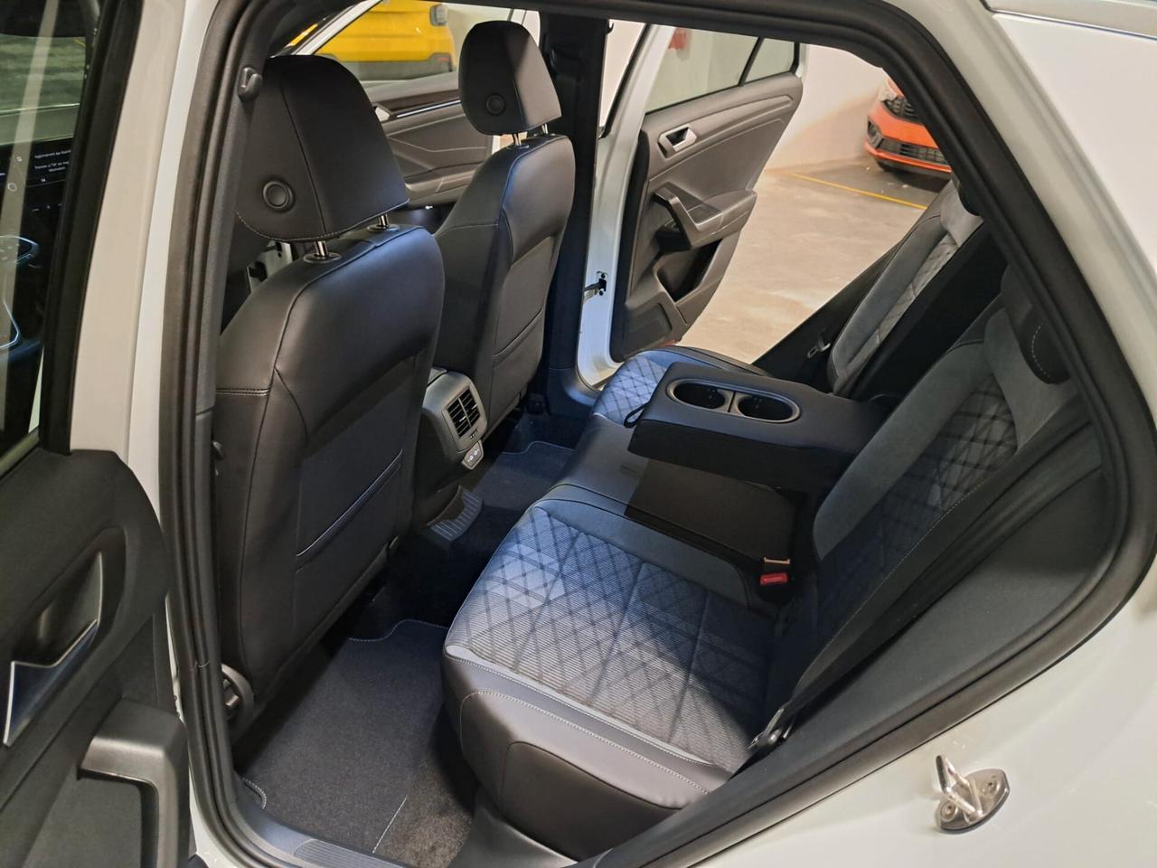 Volkswagen T-Roc 2.0 TDI SCR 116CV R-Line Plus Km.0