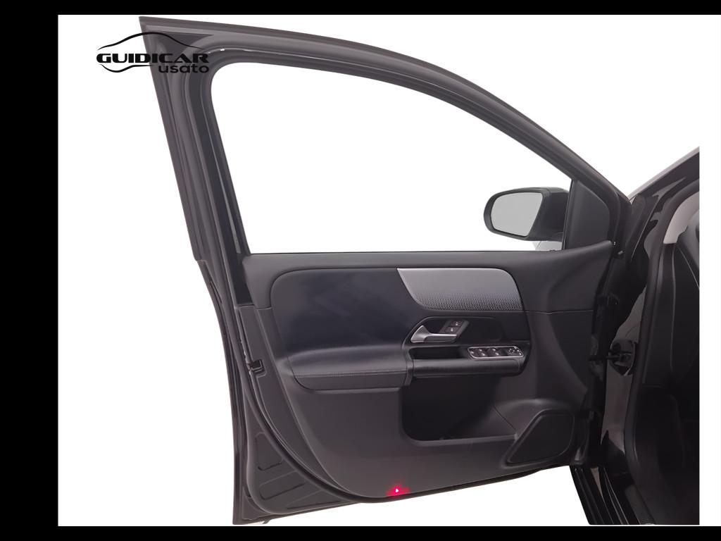 Mercedes-Benz Classe B - W247 2018 - B 180 d Sport auto