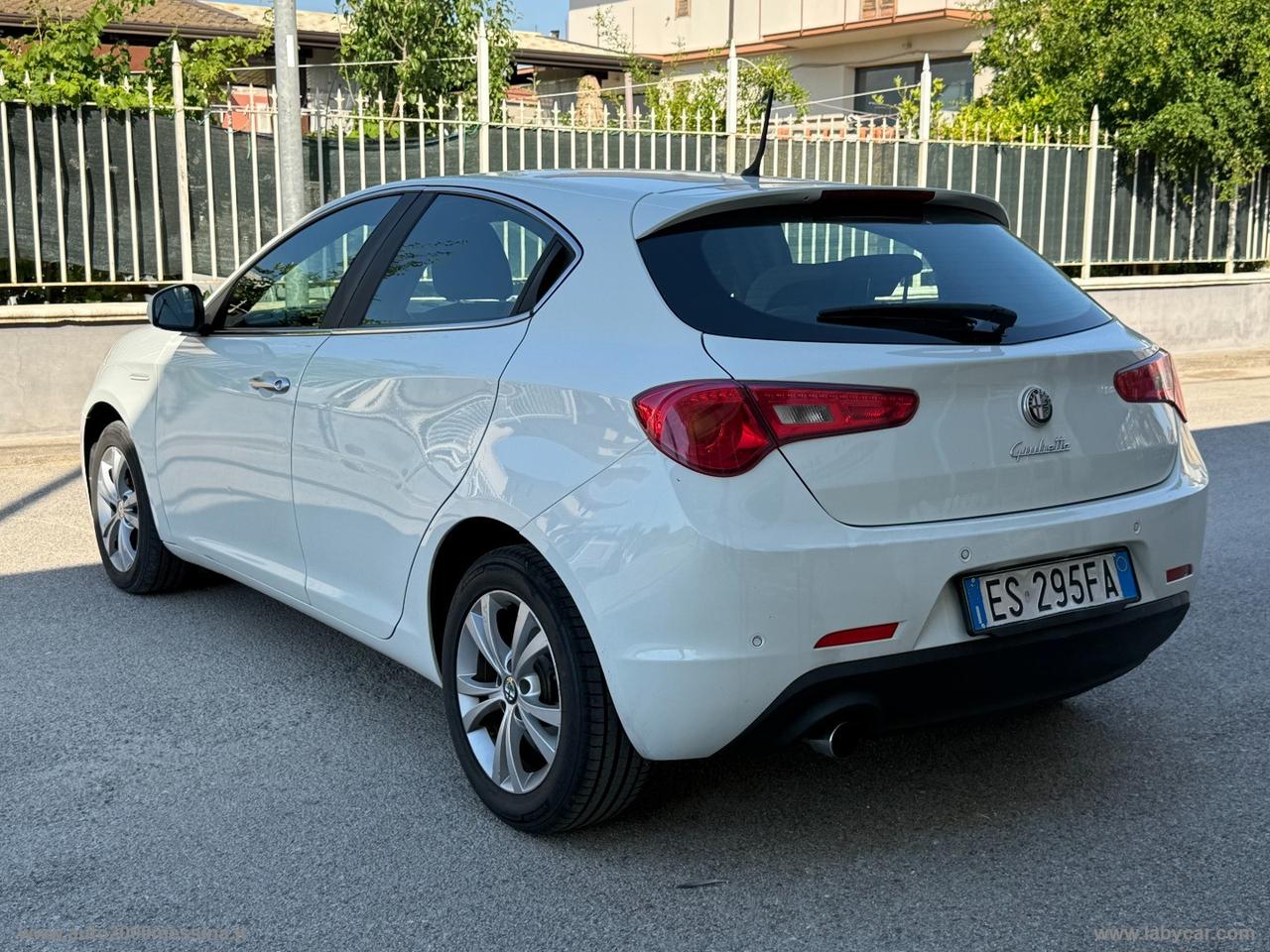 ALFA ROMEO Giulietta 1.6 JTDm-2 105 CV Distinctive