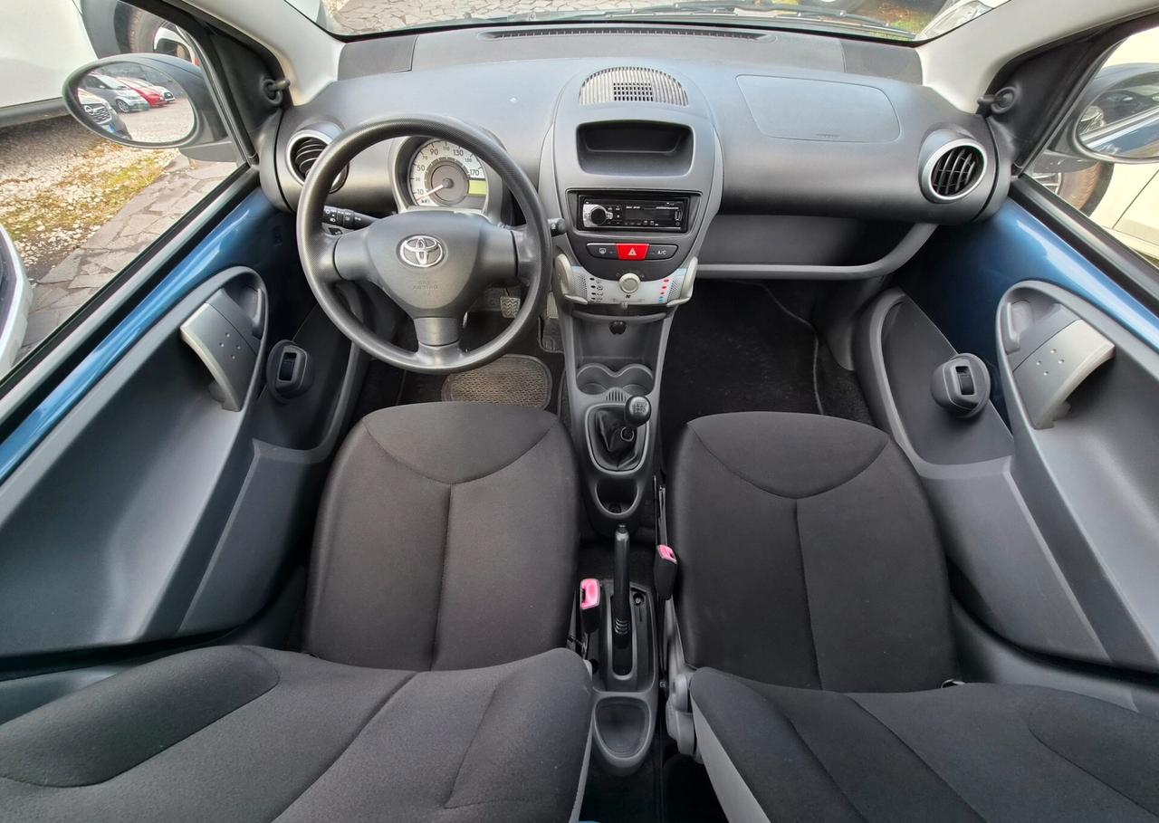 Toyota Aygo 1.0 12V VVT-i 5 porte Sol