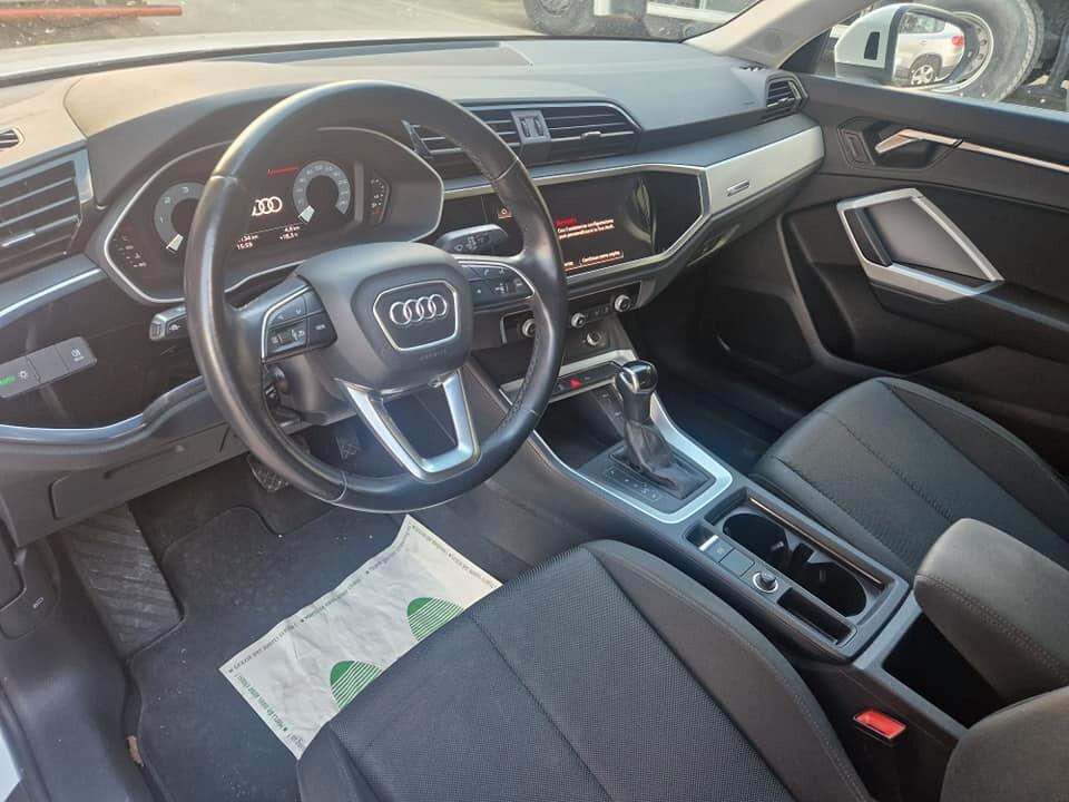 Audi Q3 35 TDI S tronic Business Advanced