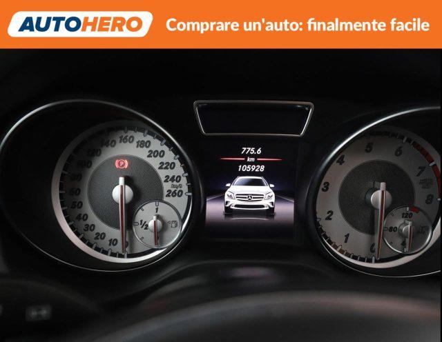 MERCEDES-BENZ GLA 180 Premium