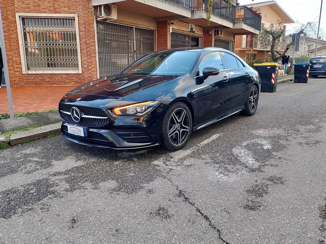 Mercedes-Benz CLA 200 Premium CLA 200 D