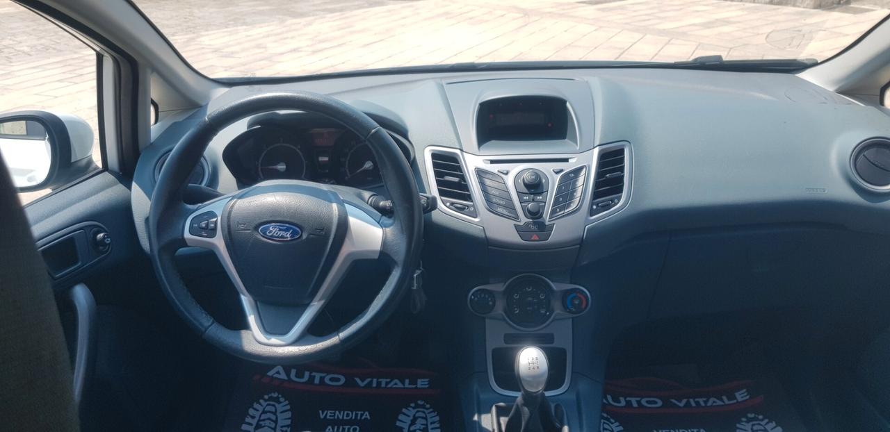 Ford Fiesta 1.4 TDCi 70CV 5 porte Titanium UNICO PROPRIETARIO