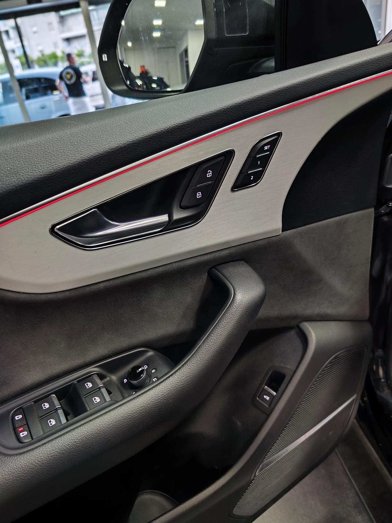 Audi Q8 50 TDI 286 CV quattro tiptronic S Line Tetto Matrix Night