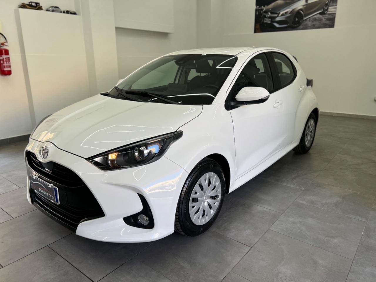 Toyota Yaris 1.0 5 porte Active 2023
