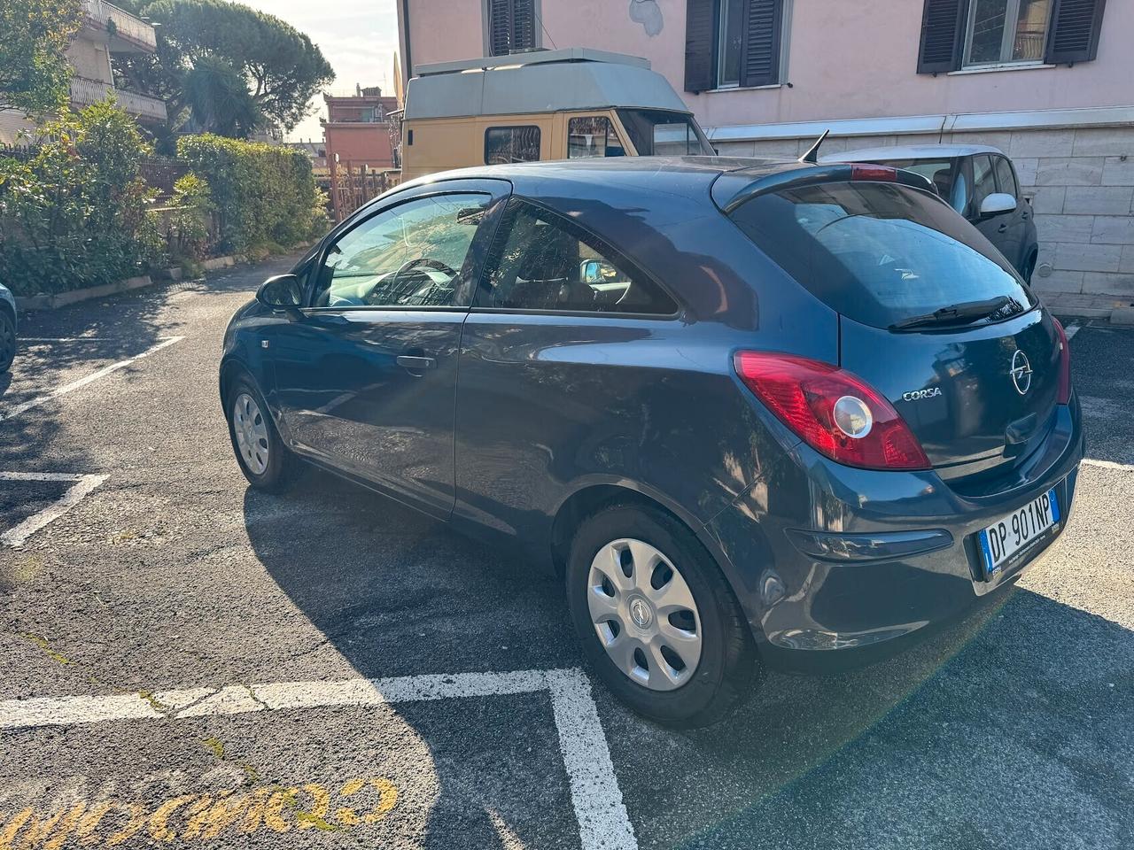 Opel Corsa 1.2 benzina 3 porte