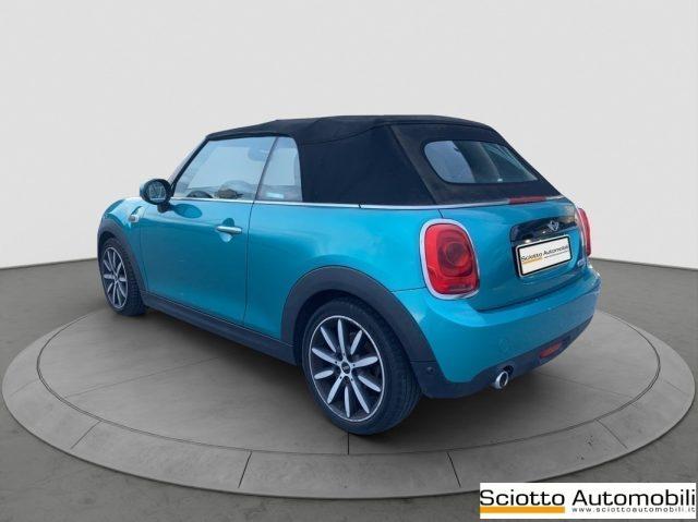 MINI Mini 1.5 Cooper D Cabrio