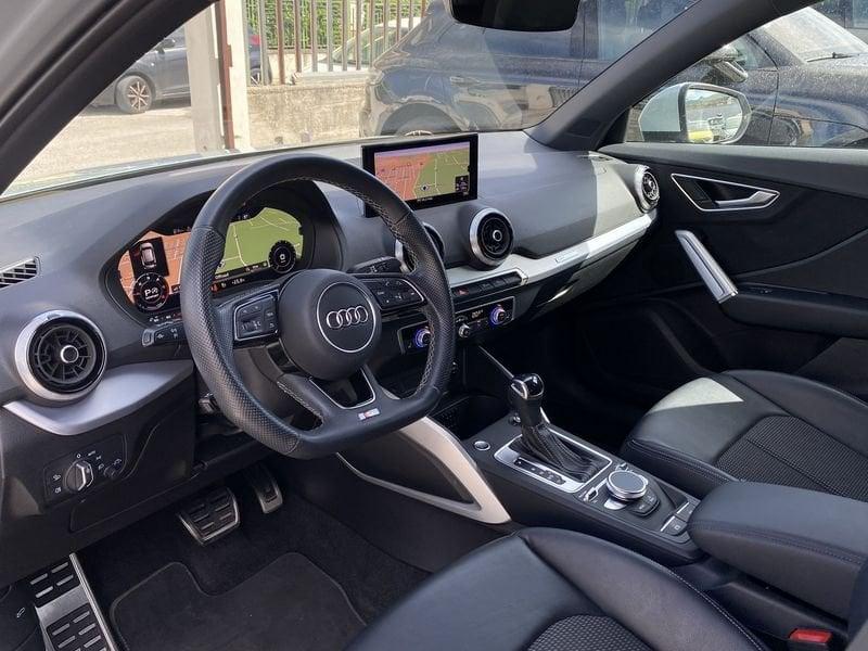 Audi Q2 S Line interno ed esterno 2.0 TDI 150CV S-Tronic 35
