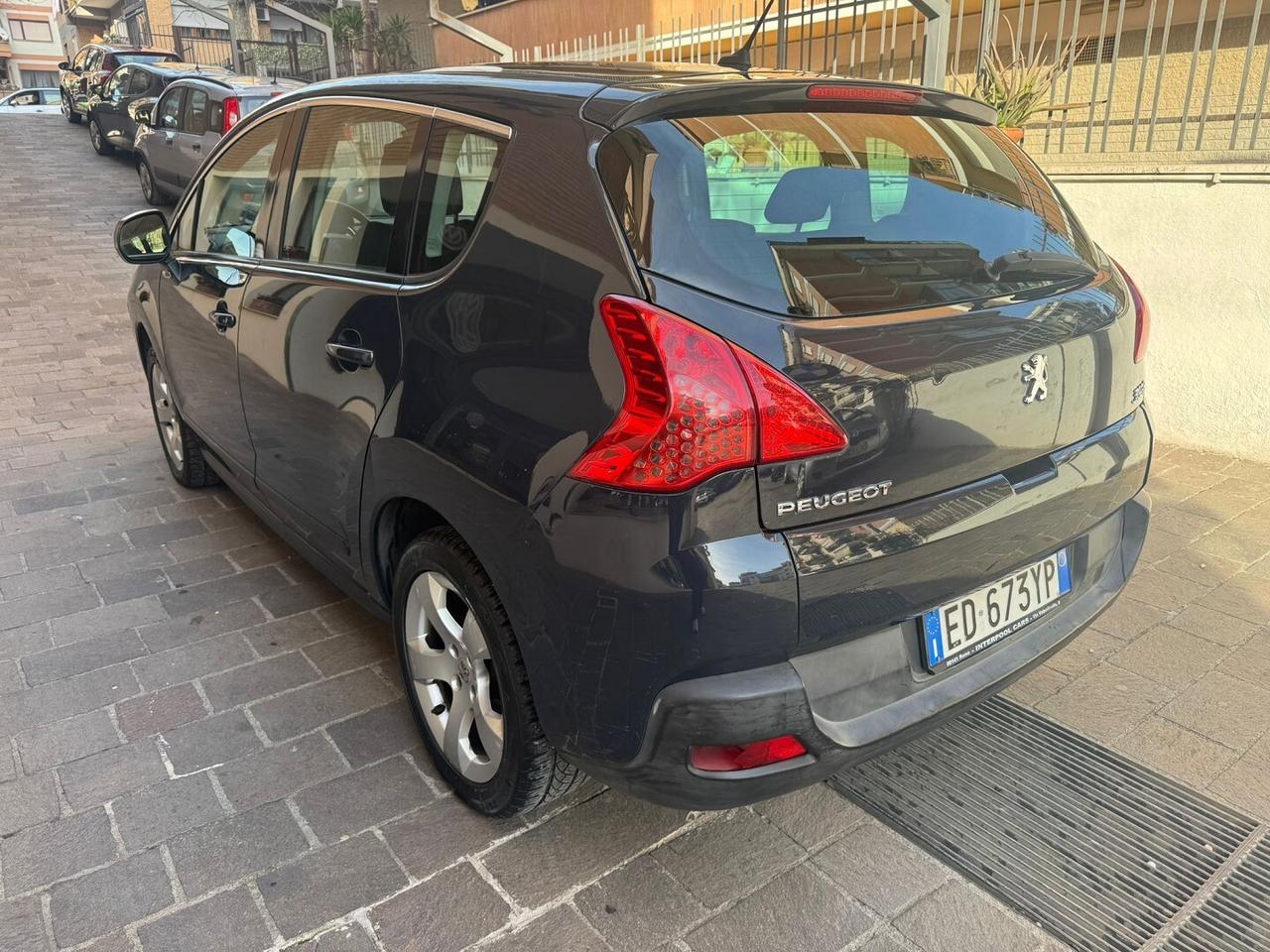 PEUGEOT 3008 1.6 HDi 110 CV Business UNIPRO