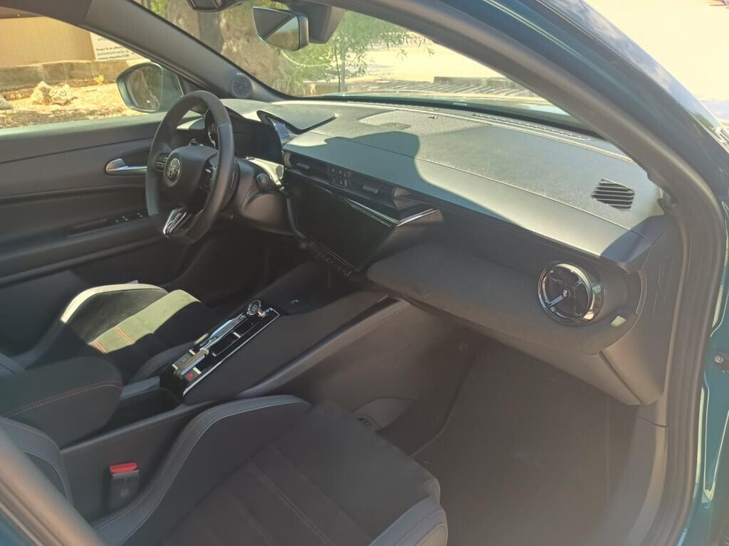 Alfa Romeo Junior 1.2 136 CV Hybrid eDCT6 Speciale