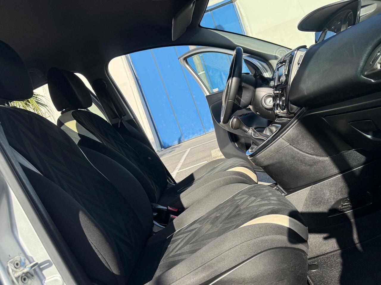 Lancia Ypsilon 1.3 MJT 16V 95 CV-EURO 6