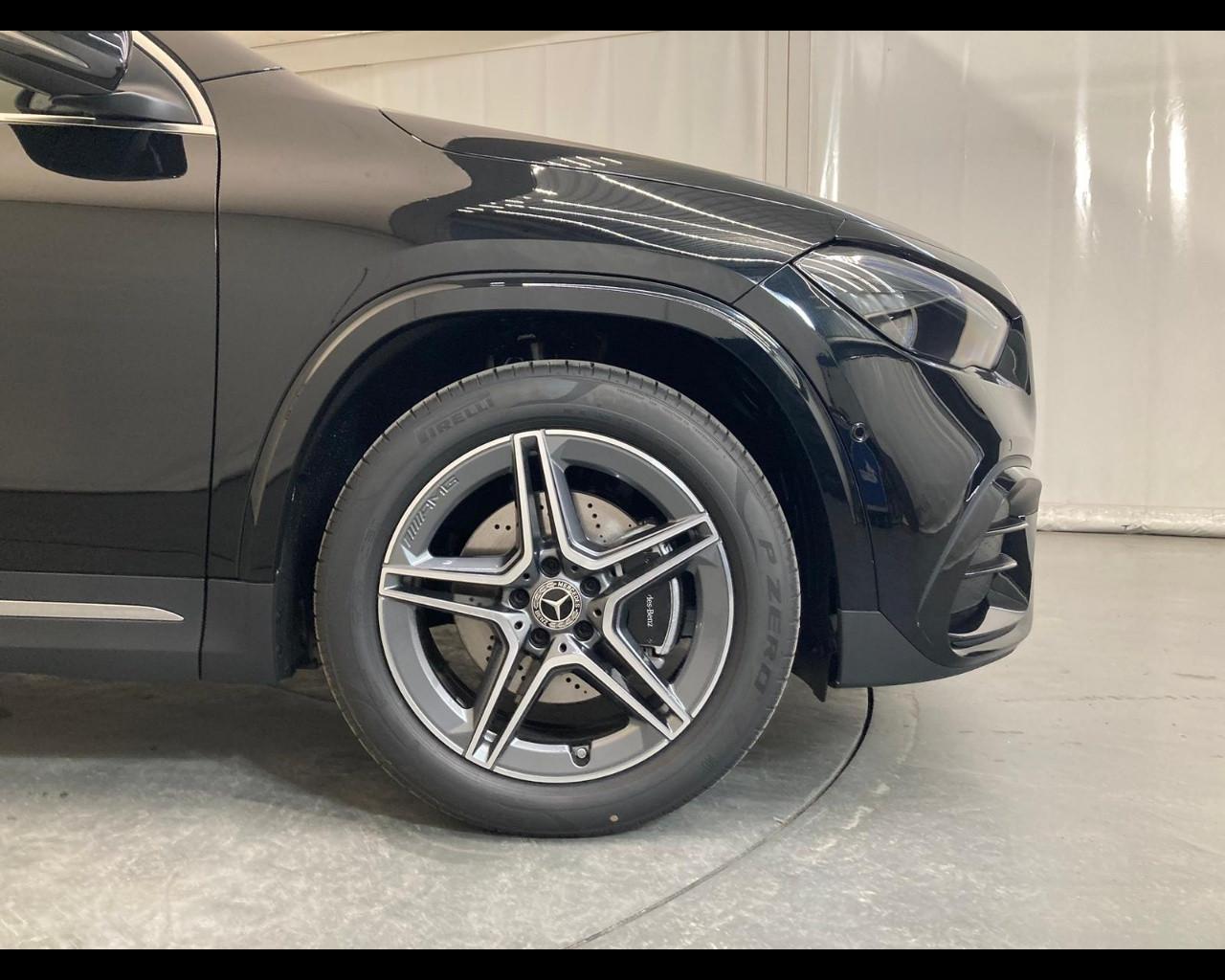 Mercedes-Benz NUOVA GLA GLA 180d Automatic