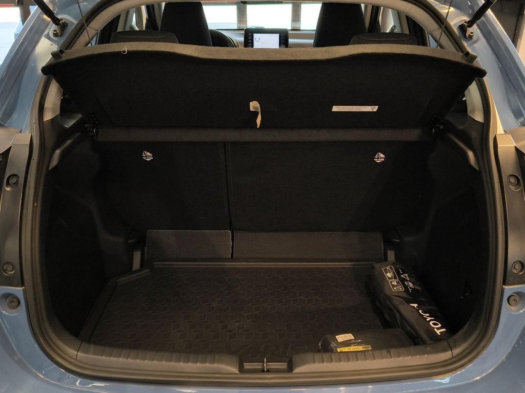 Toyota Yaris 1.5 hybrid Active