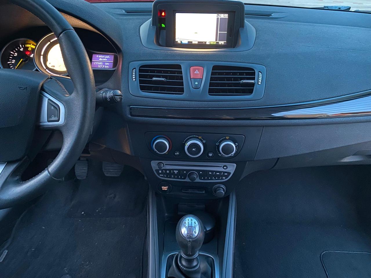 Renault Mégane 1.5 dCi 110CV full opt 2011