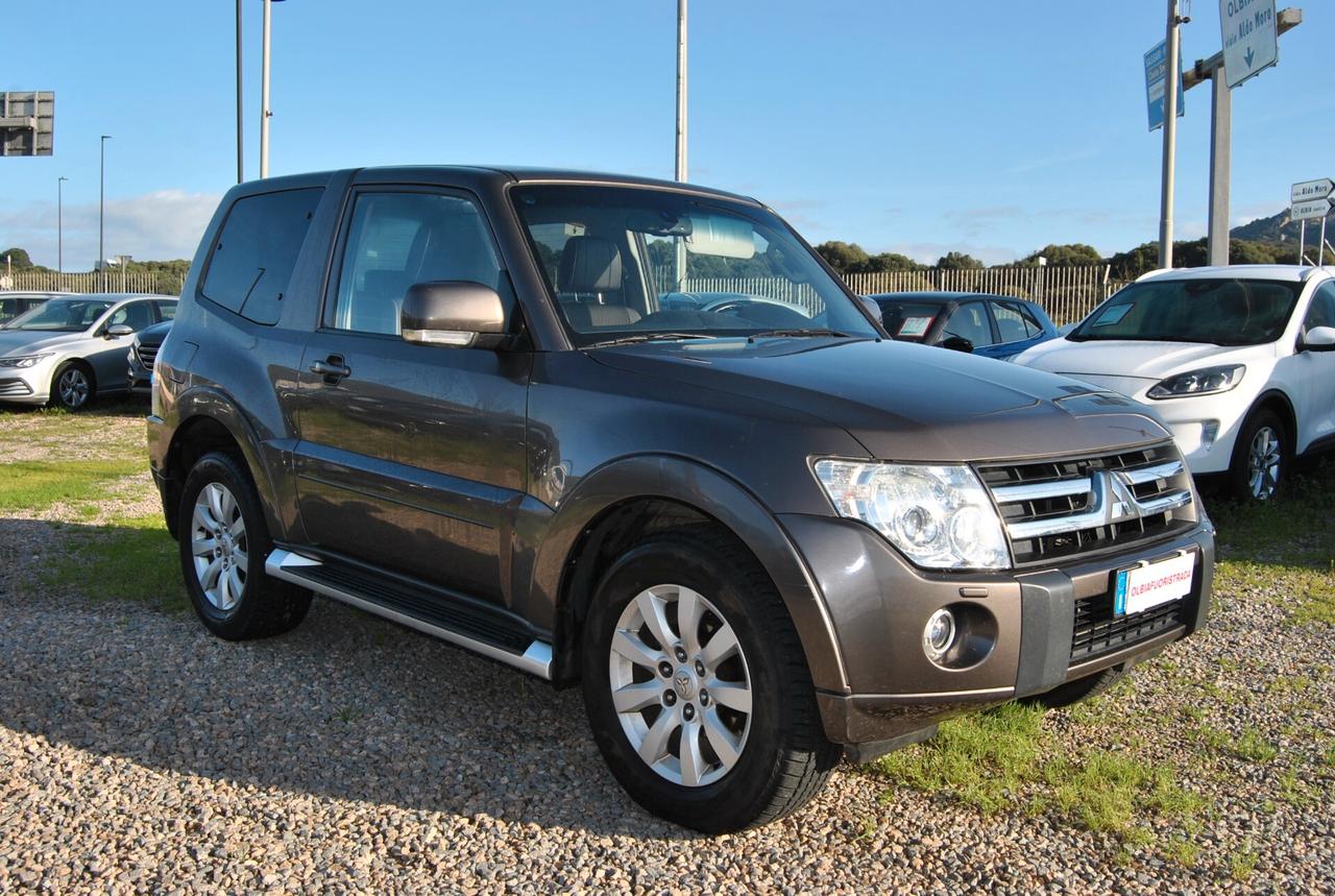Mitsubishi Pajero 3.2 DI-D 16V 3p. Intense