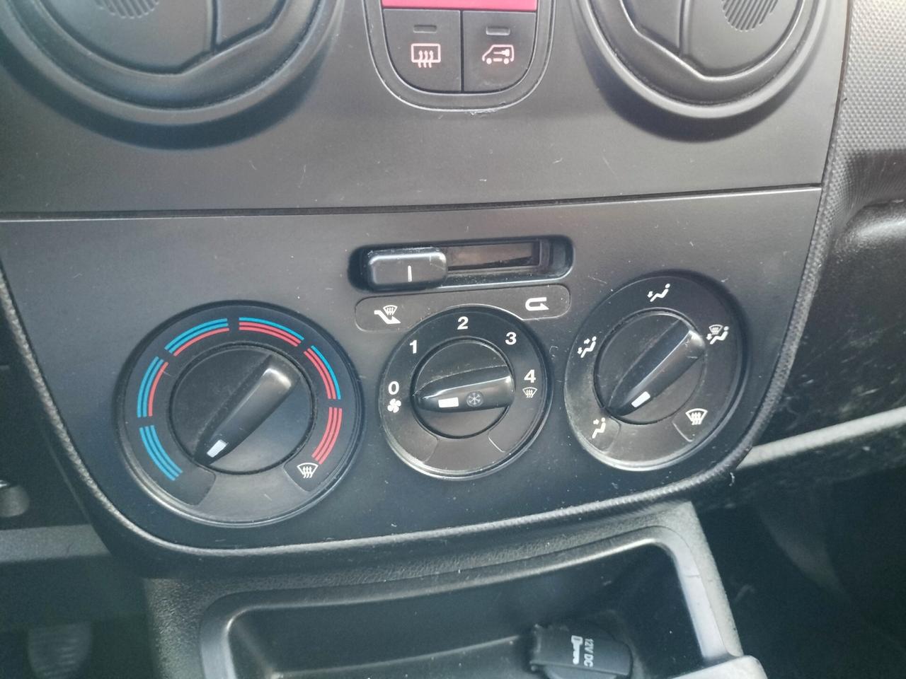 Fiat Fiorino 1.4 8V CNG 70CV Cargo lounge