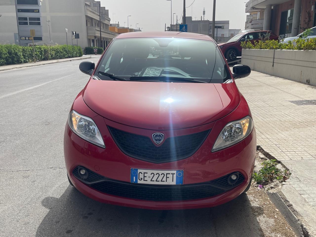 Lancia Ypsilon 1.0 FireFly 5 porte S&S Hybrid Ecochic Gold