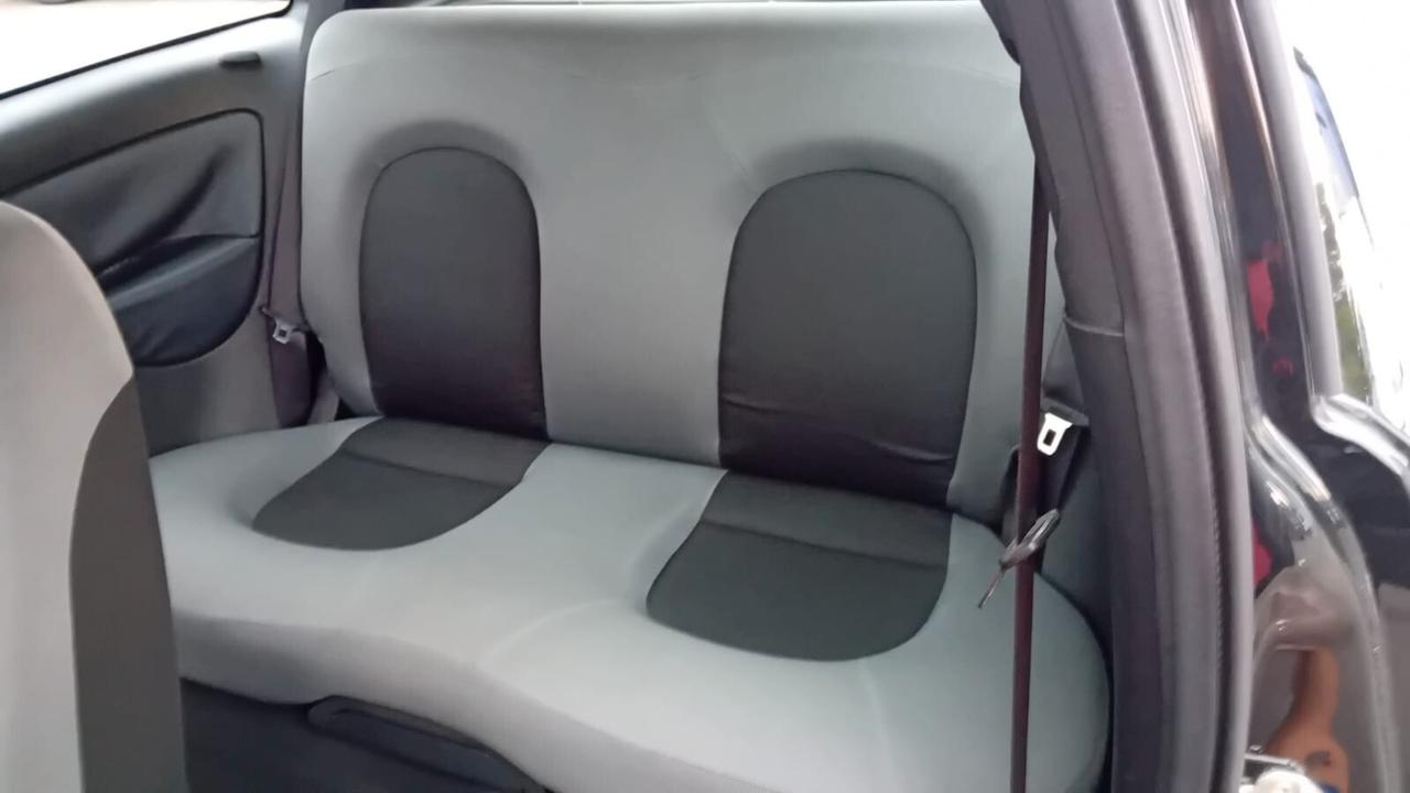 Lancia Ypsilon 1.4 Argento