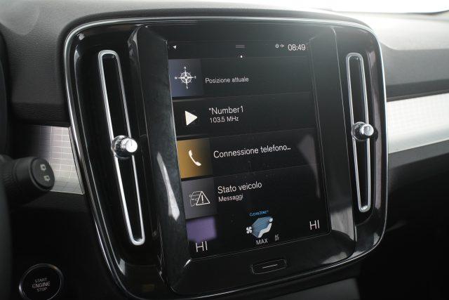 VOLVO XC40 XC40 B4 AWD Geartronic Momentum