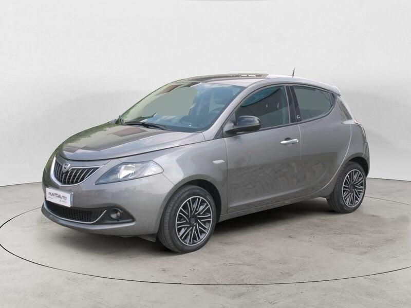 Lancia Ypsilon 1.0 FireFly 5 porte S&S Hybrid Gold