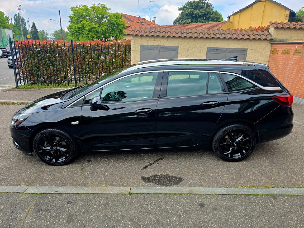 Opel Astra SportsTourer Cosmo 1.6 cdti (160cv) S&S Innovation