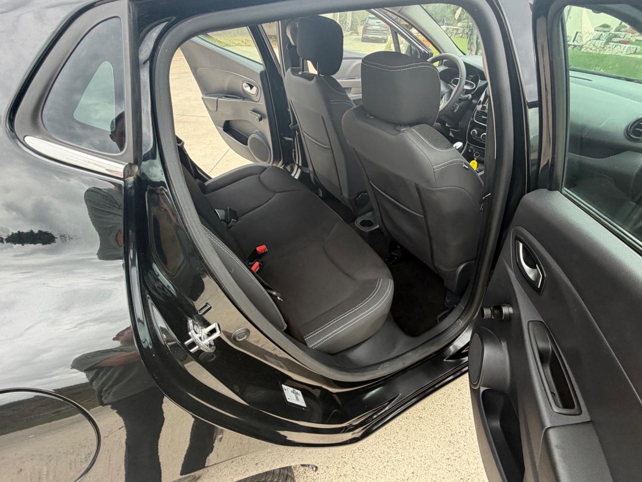 Renault Clio dCi 8V 75 CV 5 porte Duel