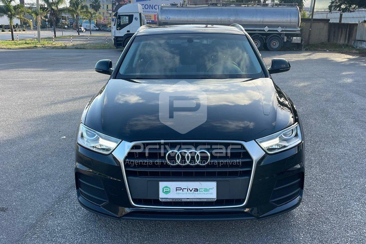 AUDI Q3 2.0 TDI 120 CV Business