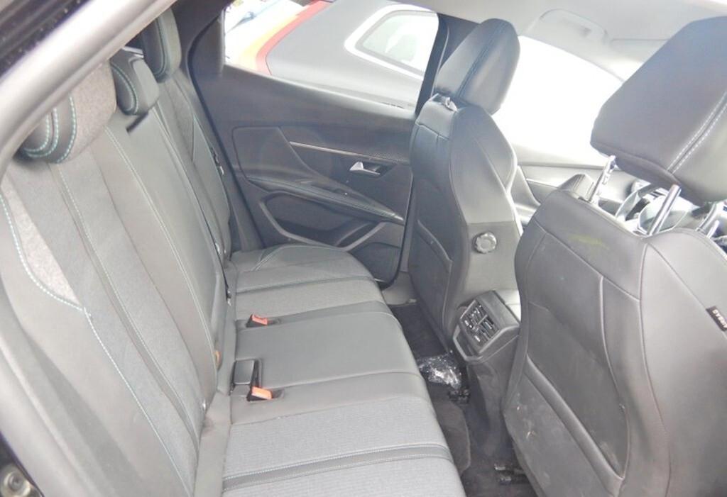 Peugeot 3008 1.5 BLUEHDI 131CV EAT8 ALLURE ( FARI LED - NAVI MIRROR CERCHI 18 PDC TELECAMERA POST. )