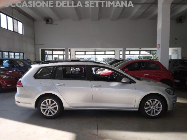 VOLKSWAGEN Golf Variant 2.0 TDI DSG Executive BlueMotion Tech.