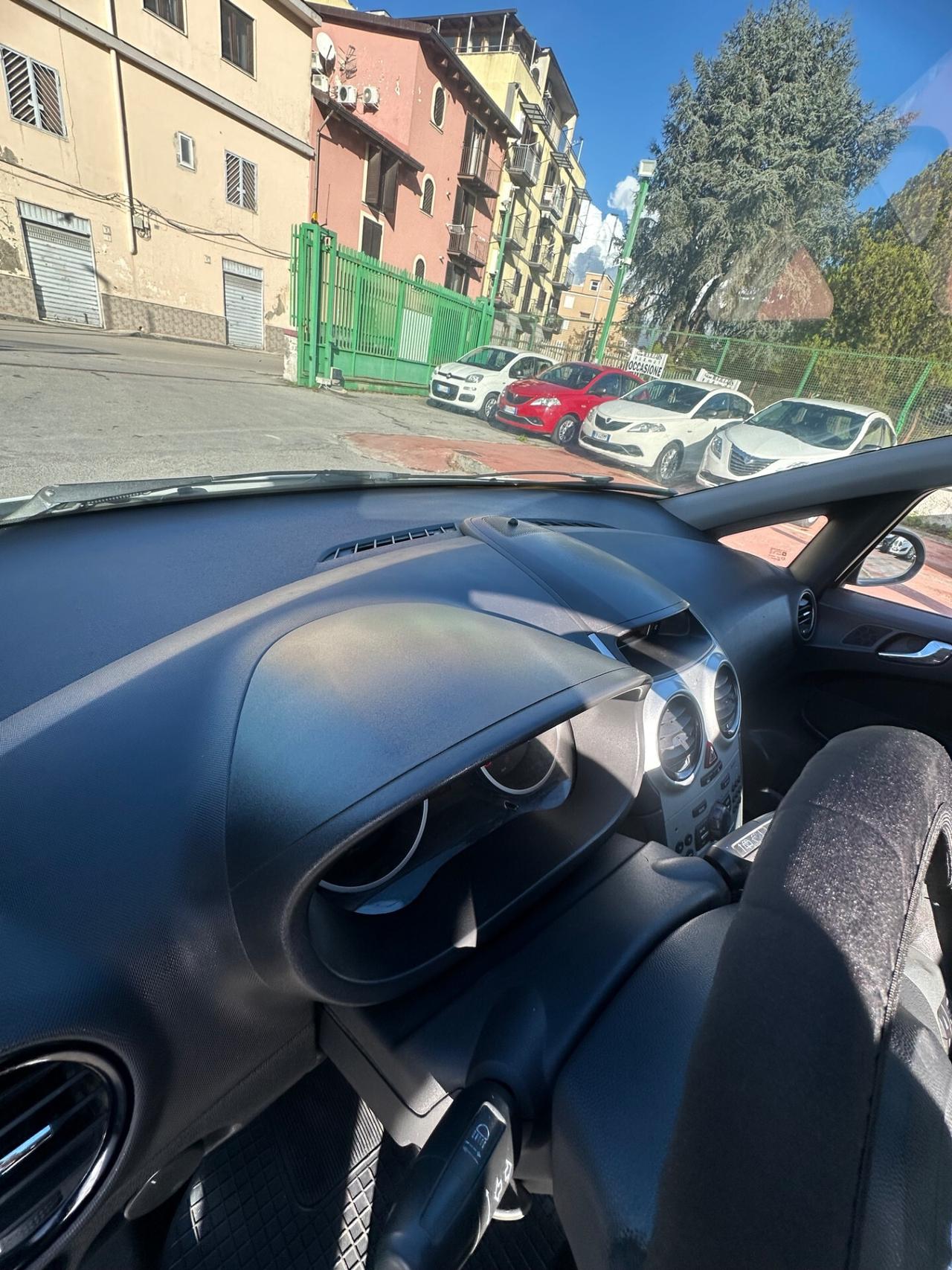 Opel Corsa 1.2 80CV 5 porte GPL-TECH Edition