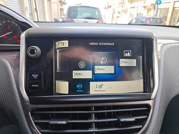 PEUGEOT 2008 1.4 HDi 68 cv - 2013