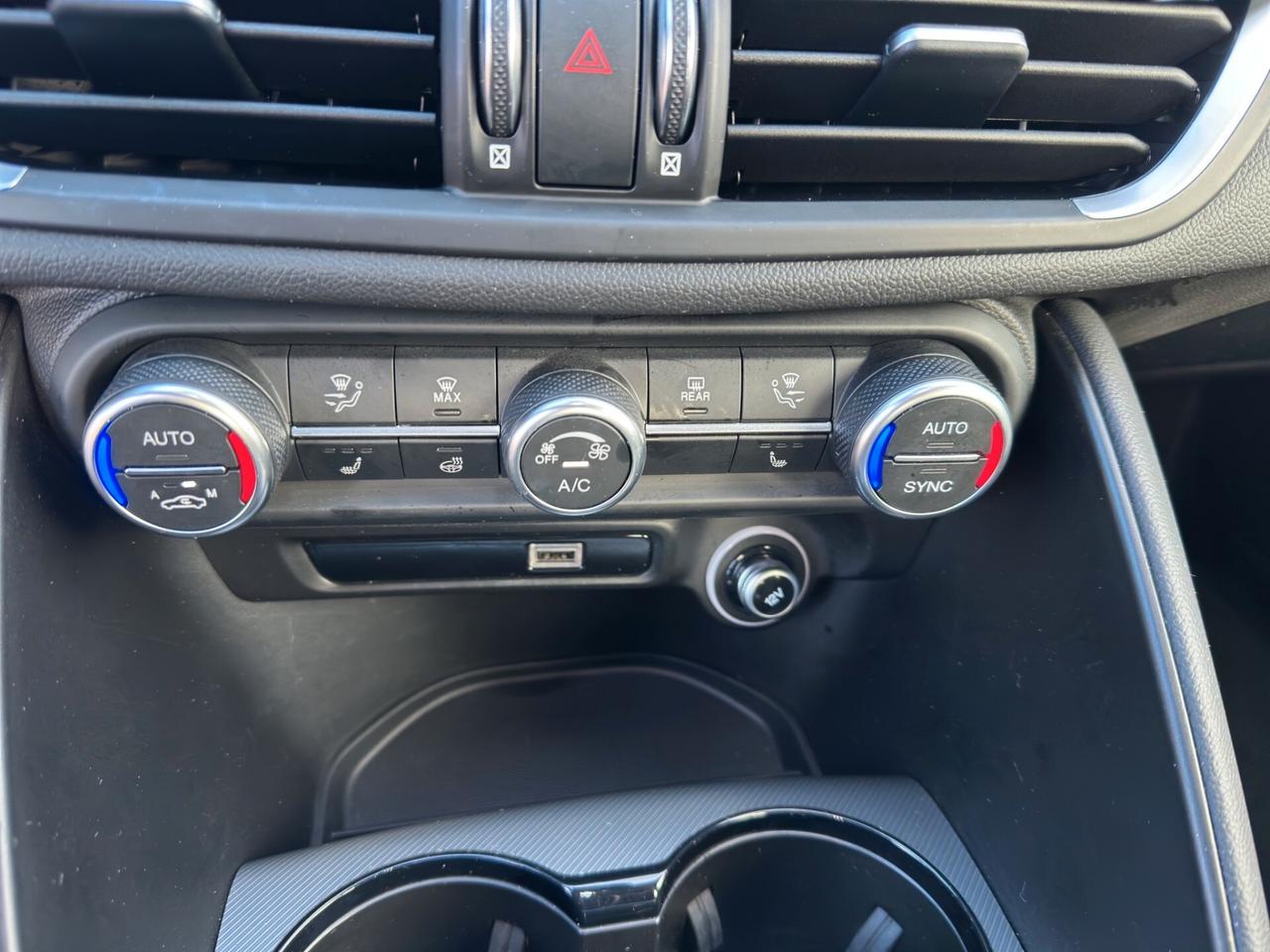 Alfa Romeo Giulia 2.0 Turbo 280 CV AT8 AWD Q4 Veloce