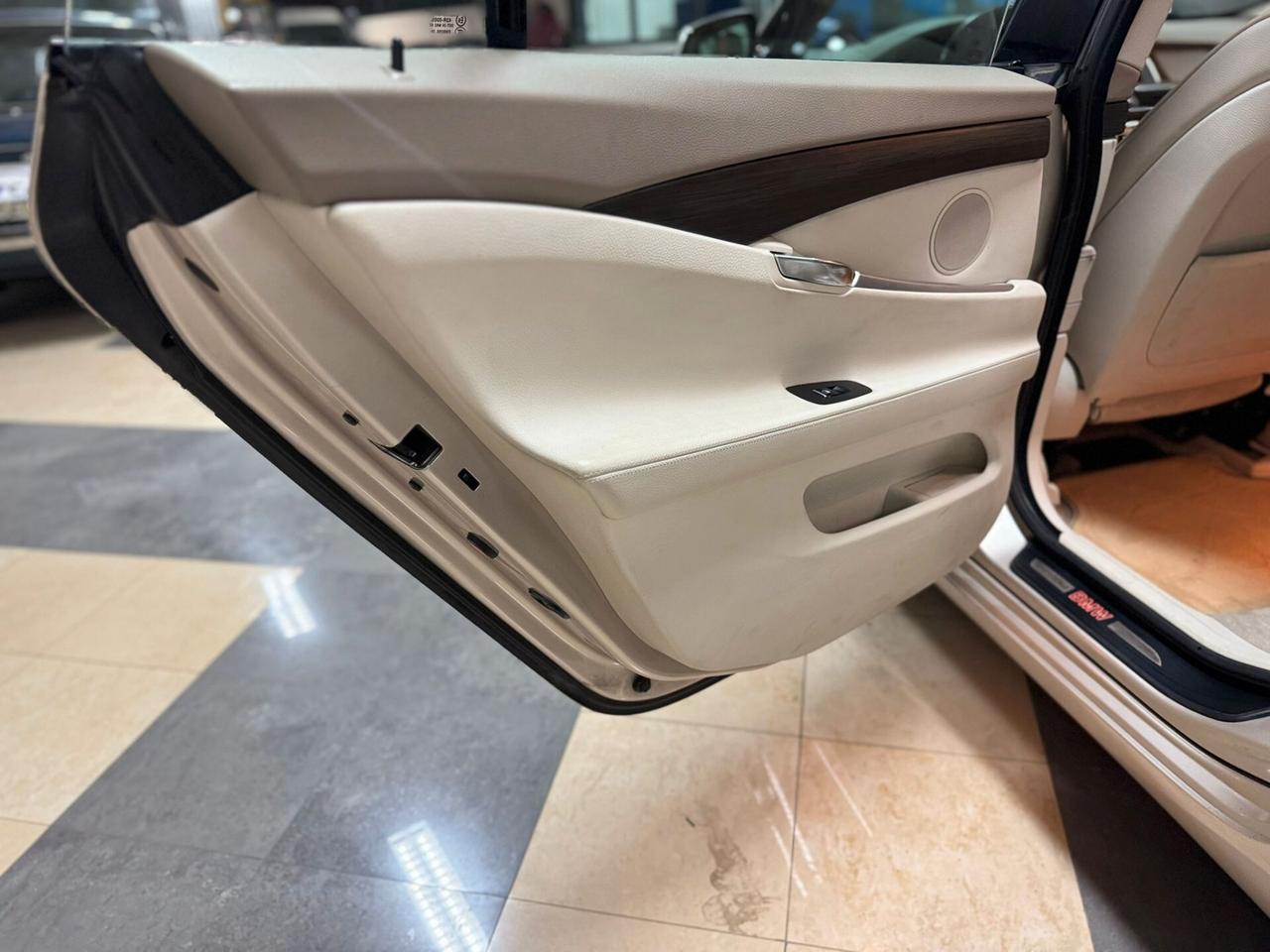 Bmw 5er Gran Turismo 530d Futura