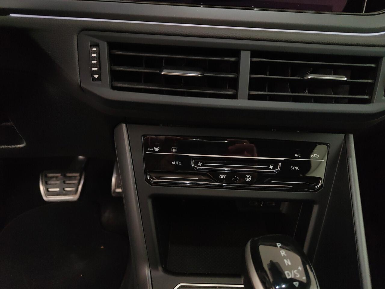 Volkswagen Taigo 1.5 TSI 150 CV DSG R-Line