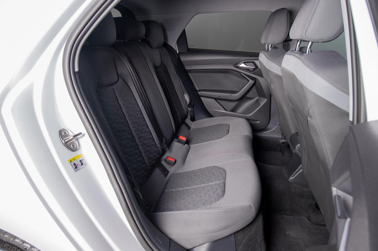 Audi A1 Sportback 30 Tfsi S Line S Tronic Identity Black