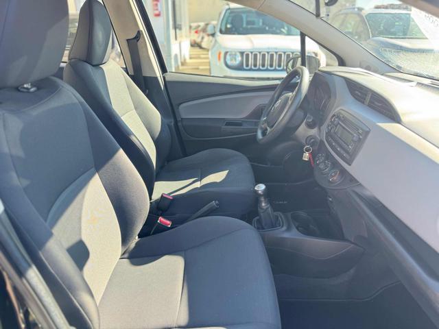 TOYOTA Yaris 1.0 5 porte Cool